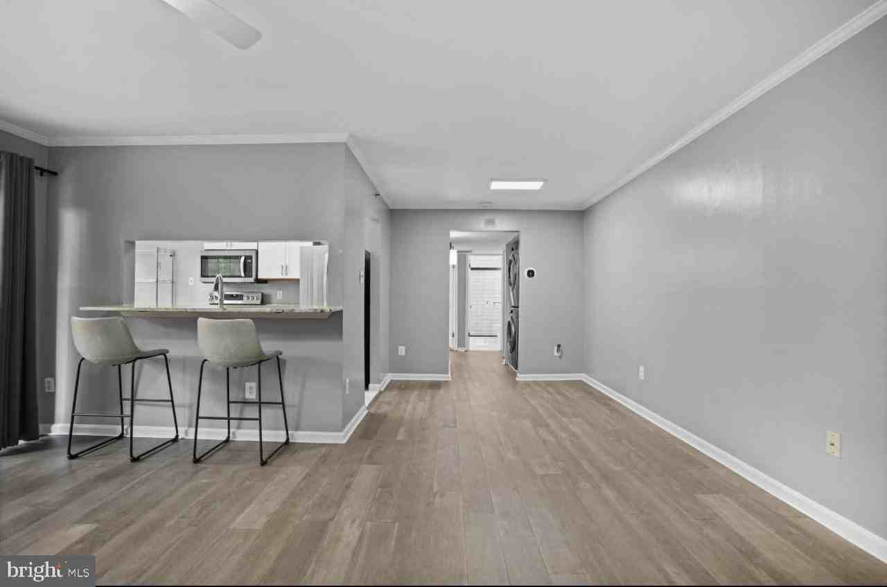 4 Cedar Valley Pl #202 - Photo 3 of 19