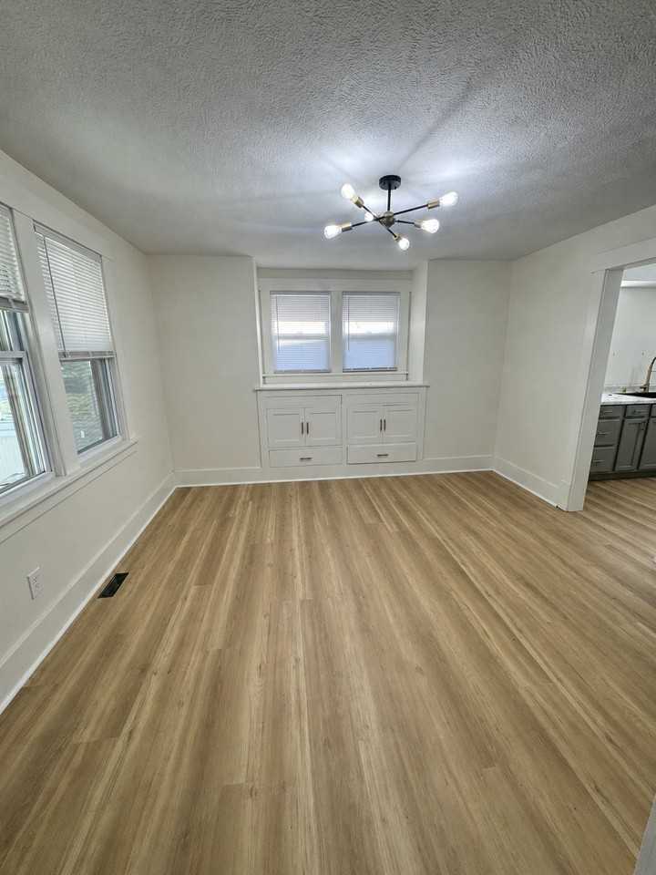 5124 Evans St - Photo 2 of 16