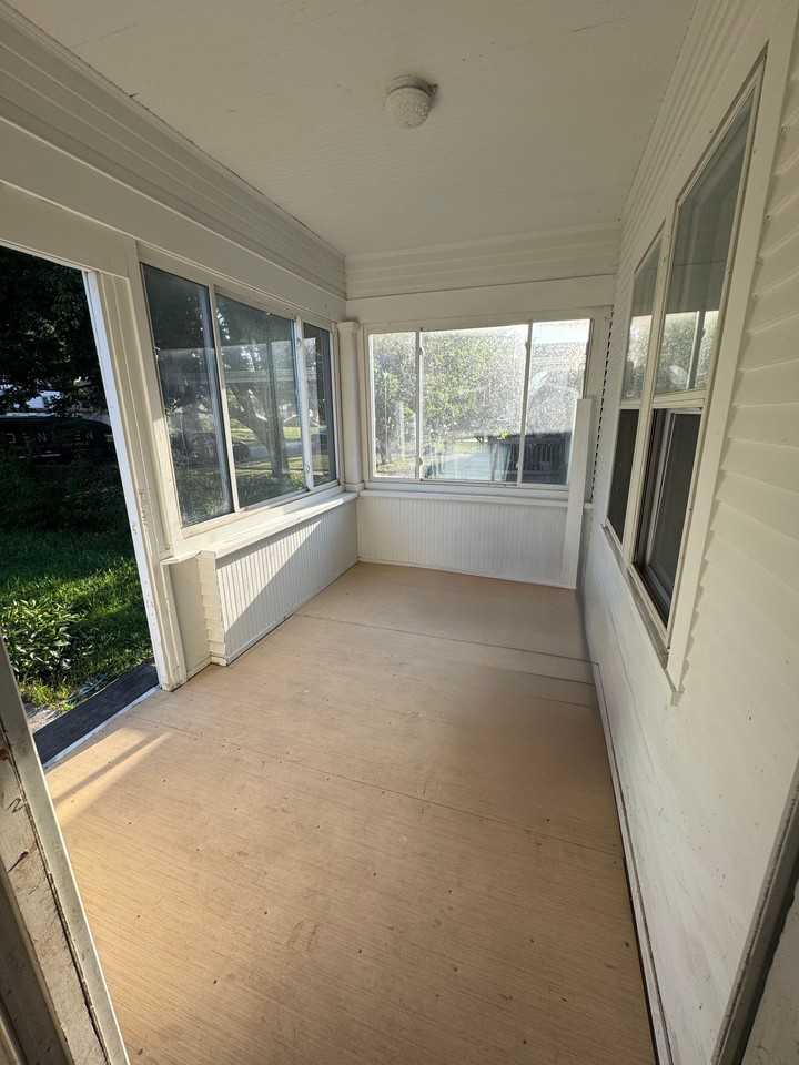 5124 Evans St - Photo 3 of 16