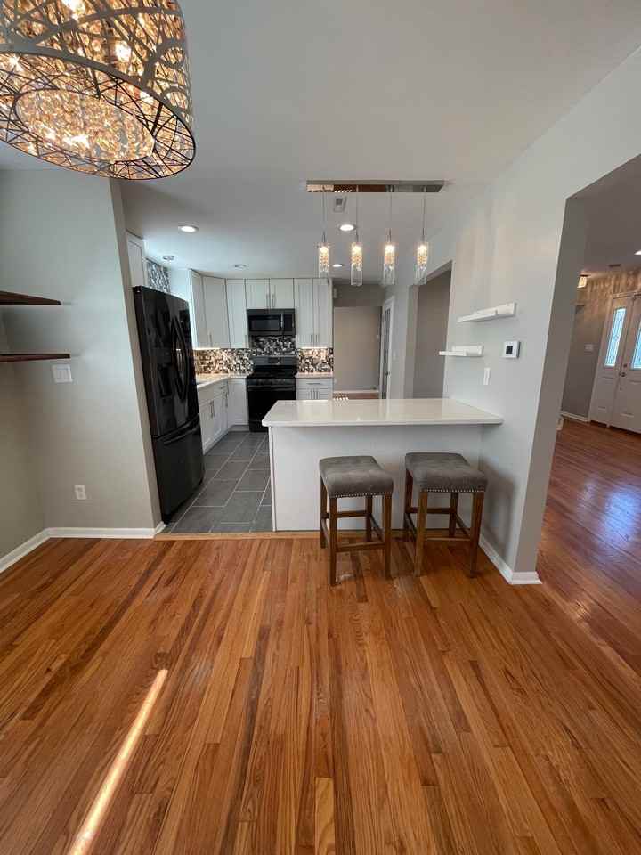 1629 Citadel Pl - Photo 3 of 20