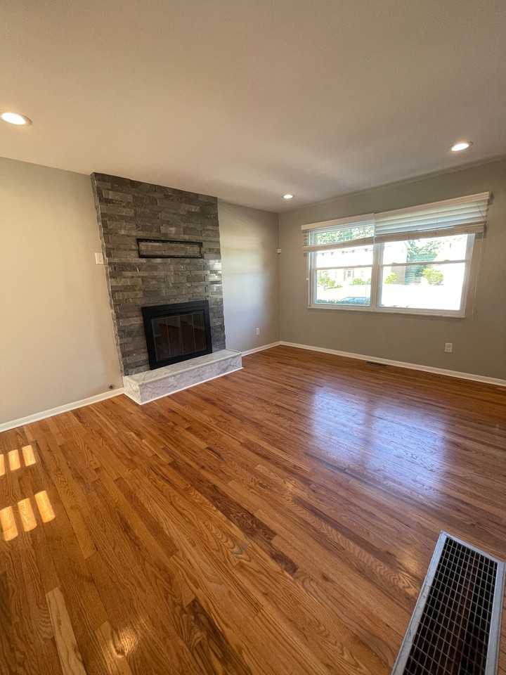 1629 Citadel Pl - Photo 5 of 20