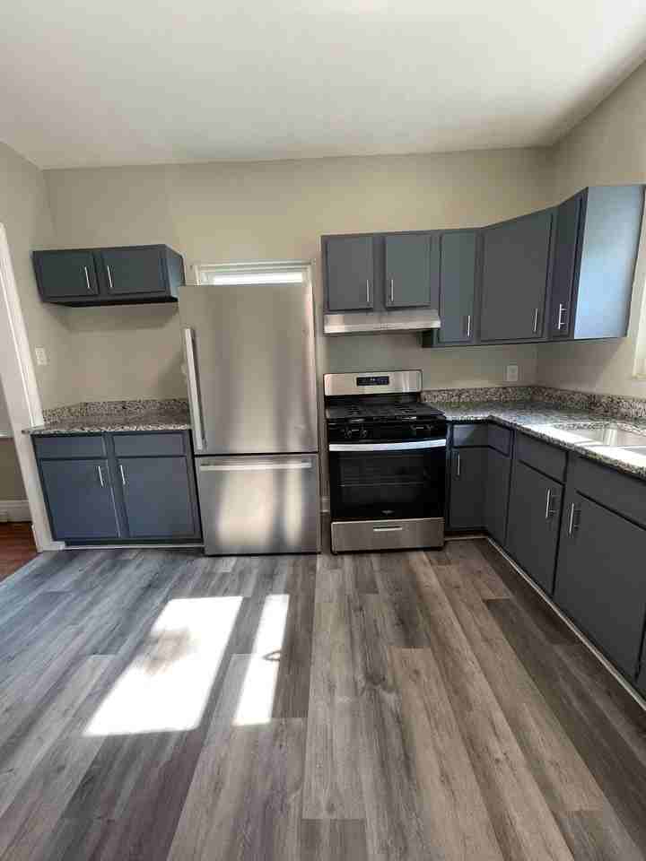 813 Terry St - Photo 6 of 18