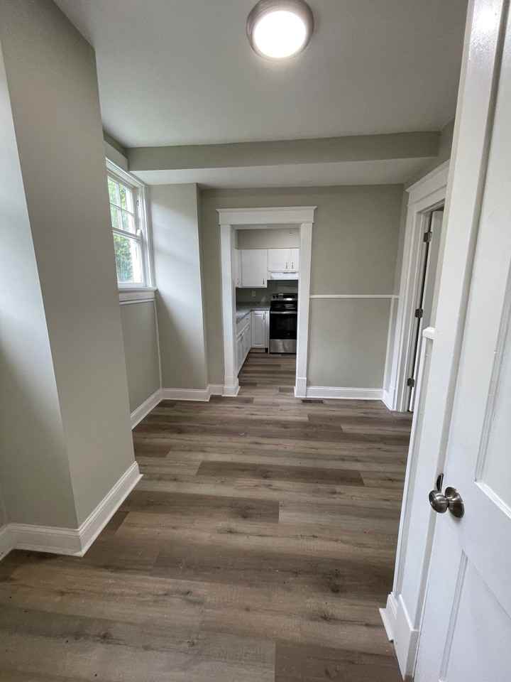 2456 Saturn St - Photo 3 of 19