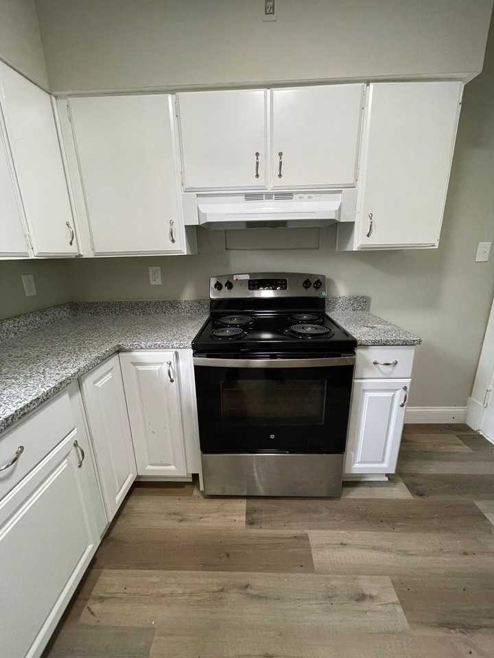 2456 Saturn St - Photo 5 of 19