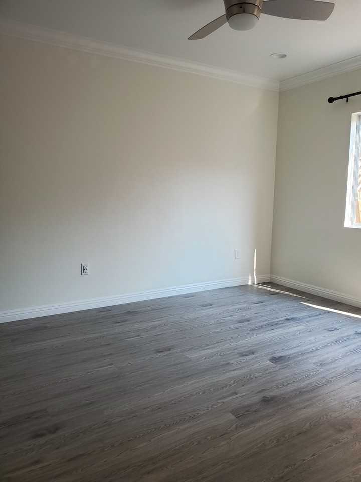 5306 Romaine St #5306 - Photo 3 of 20