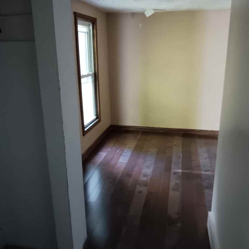 817 Walnut St #2 - Photo 4 of 5