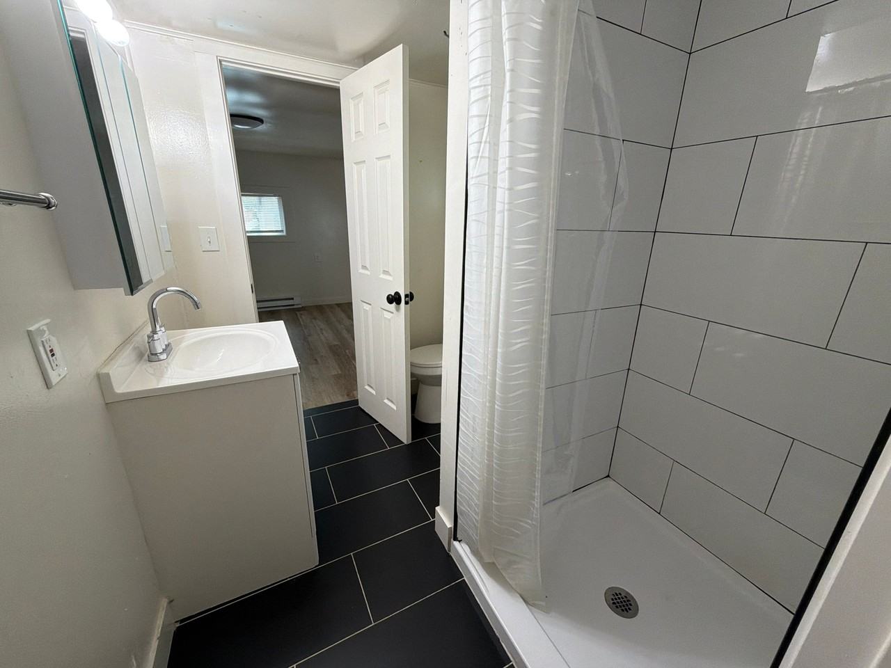 118 S Monroe Ave #120 - Photo 7 of 19