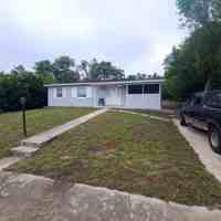 featured image of 7102 Holiday Dr