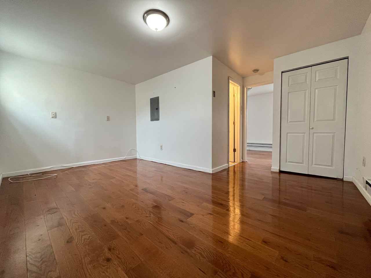 1412 Ellsworth St #3 - Photo 3 of 7