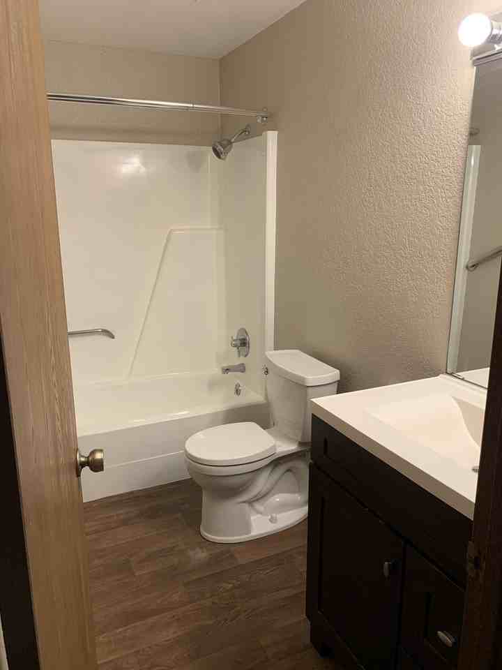 3090 N Grandview Ave #8 - Photo 3 of 12