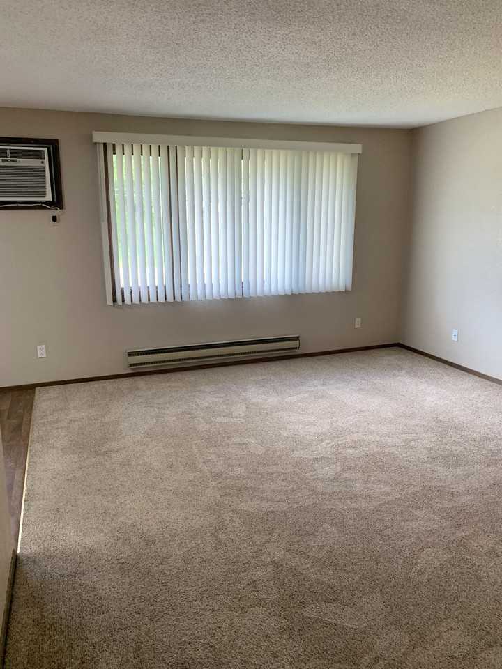 3090 N Grandview Ave #8 - Photo 4 of 12