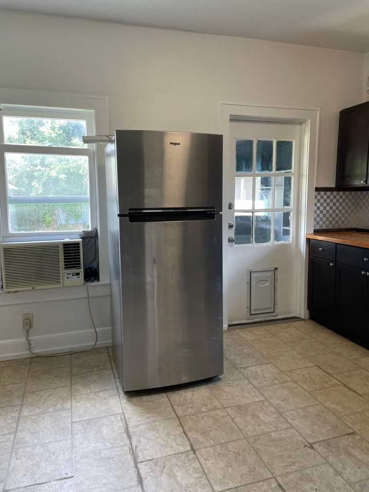 3903 Billingsley St - Photo 2 of 9