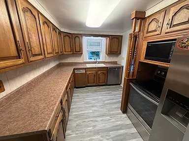 224 Baylor St - Photo 3 of 17