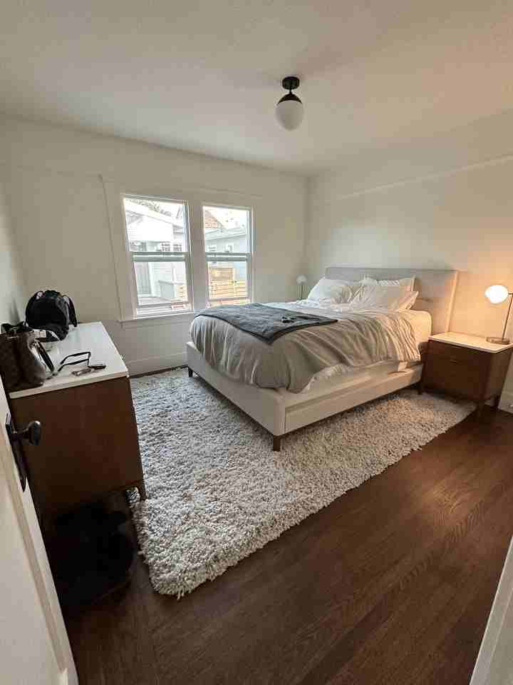 383 44th St - Photo 2 of 10