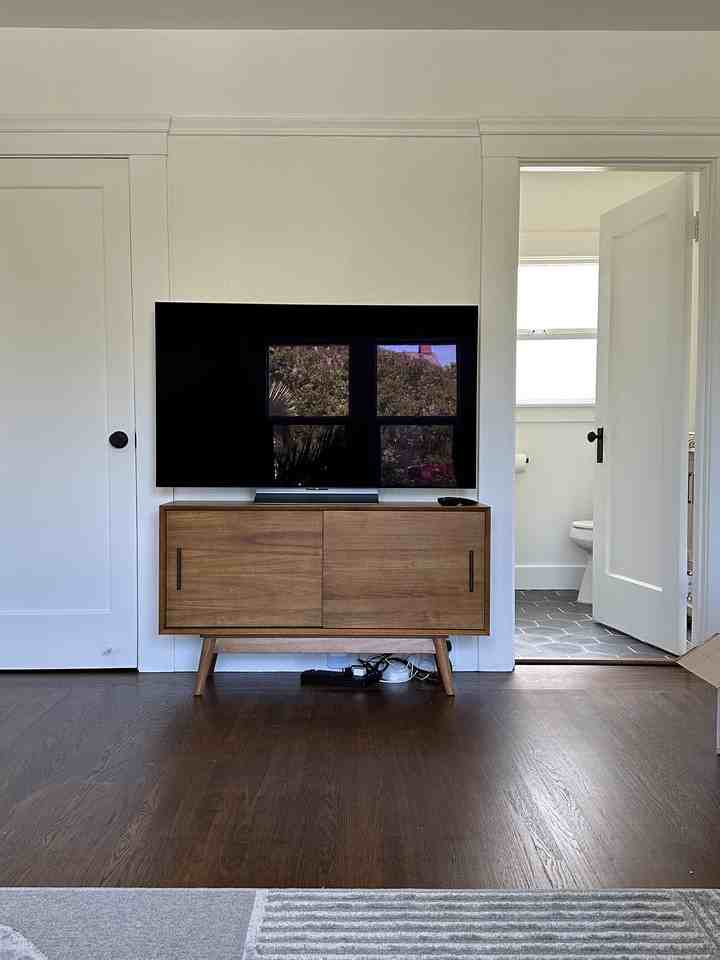383 44th St - Photo 4 of 10