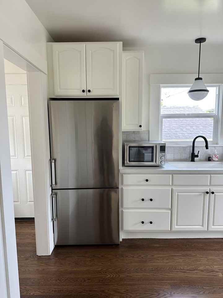 383 44th St - Photo 5 of 10