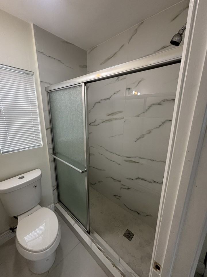 121 SW Fifth Ct - Photo 2 of 13