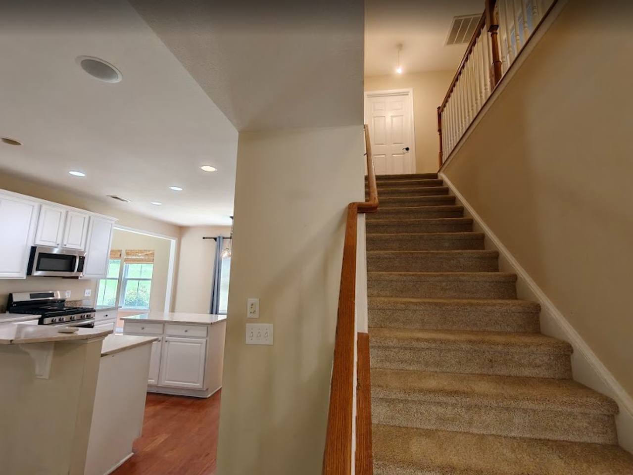 809 Redden Row - Photo 5 of 17