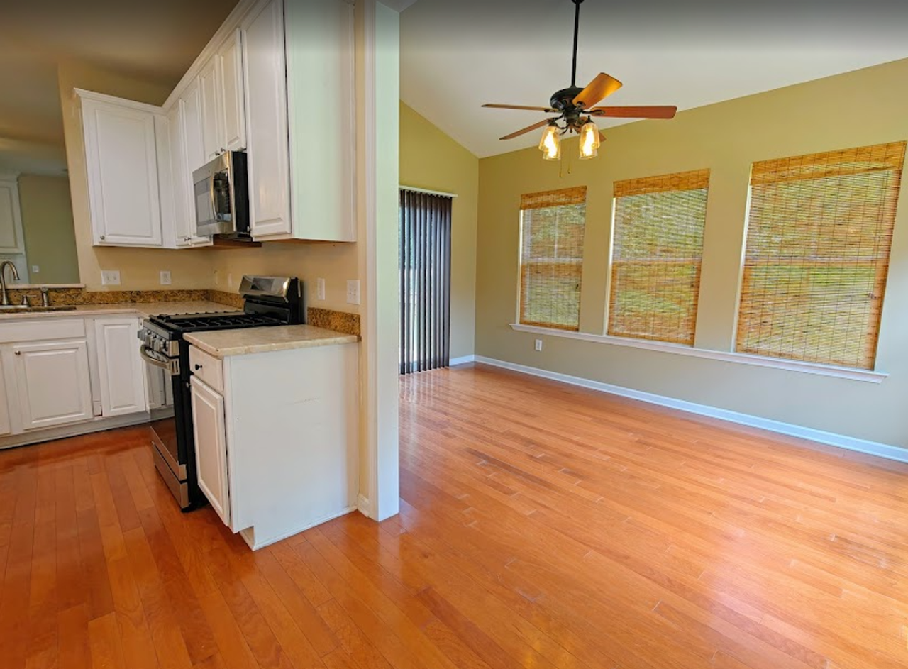 809 Redden Row - Photo 6 of 17