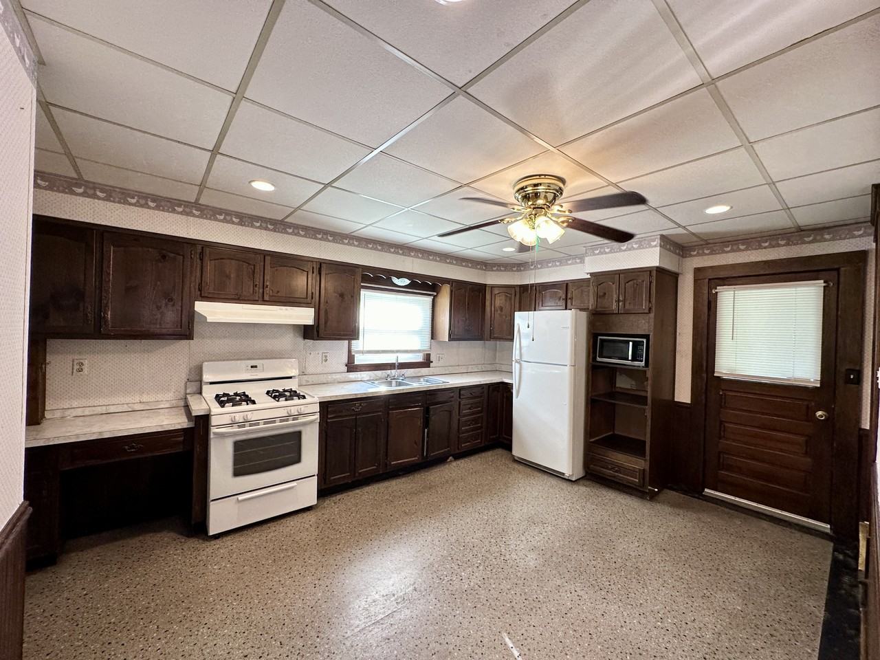 1413 Laurel Pl #NA - Photo 7 of 11
