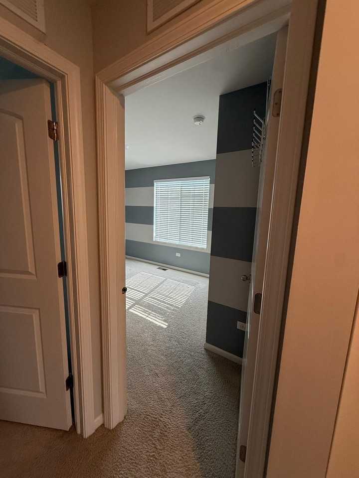 701 Hickory St #701 - Photo 5 of 25