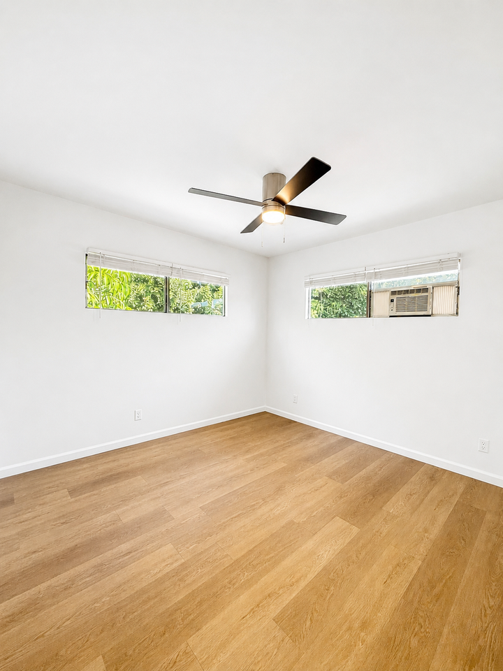 1845 Canyon Dr #11 - Photo 4 of 15