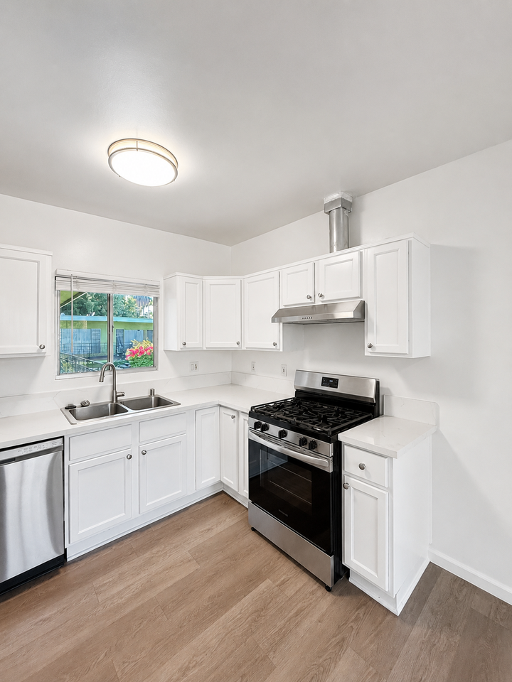 1845 Canyon Dr #11 - Photo 6 of 15