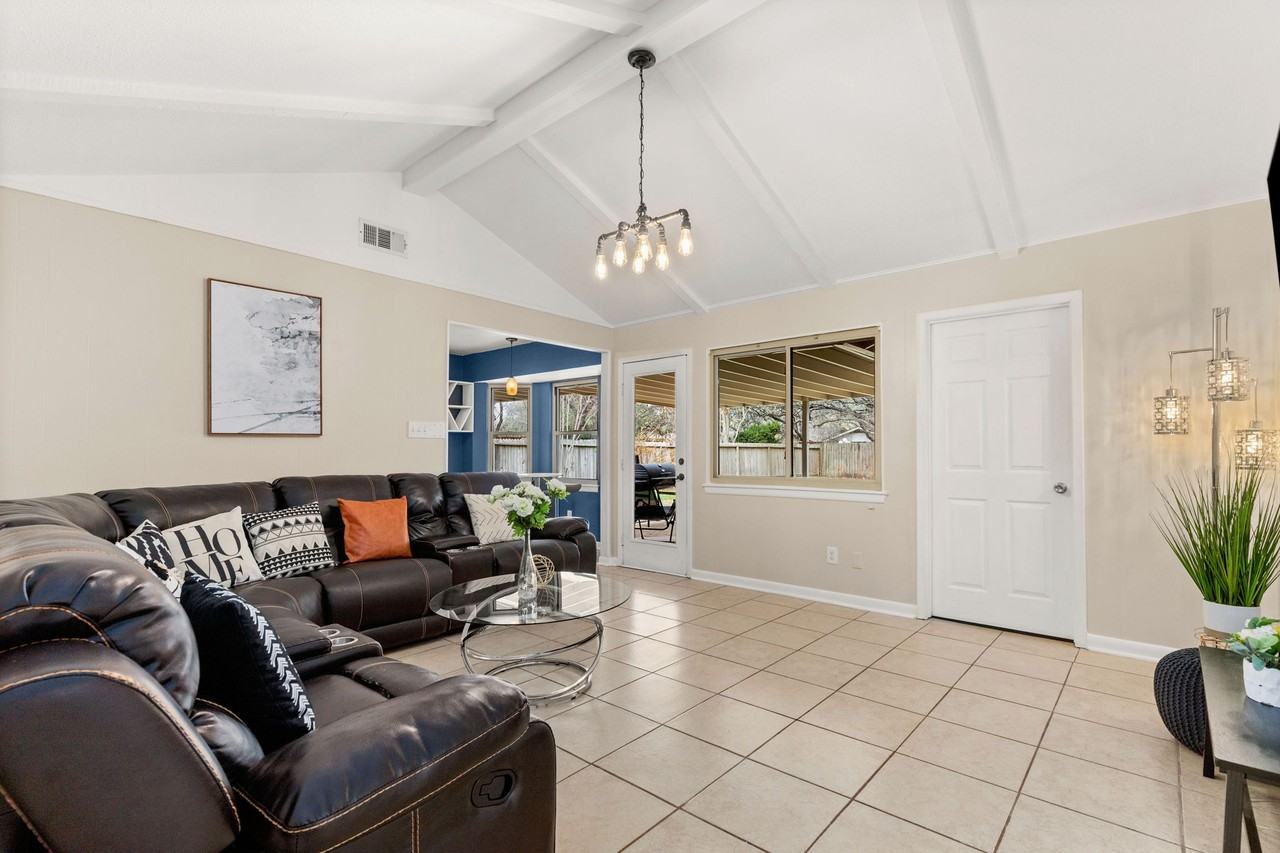 5715 Cary Grant Dr #NA - Photo 4 of 5