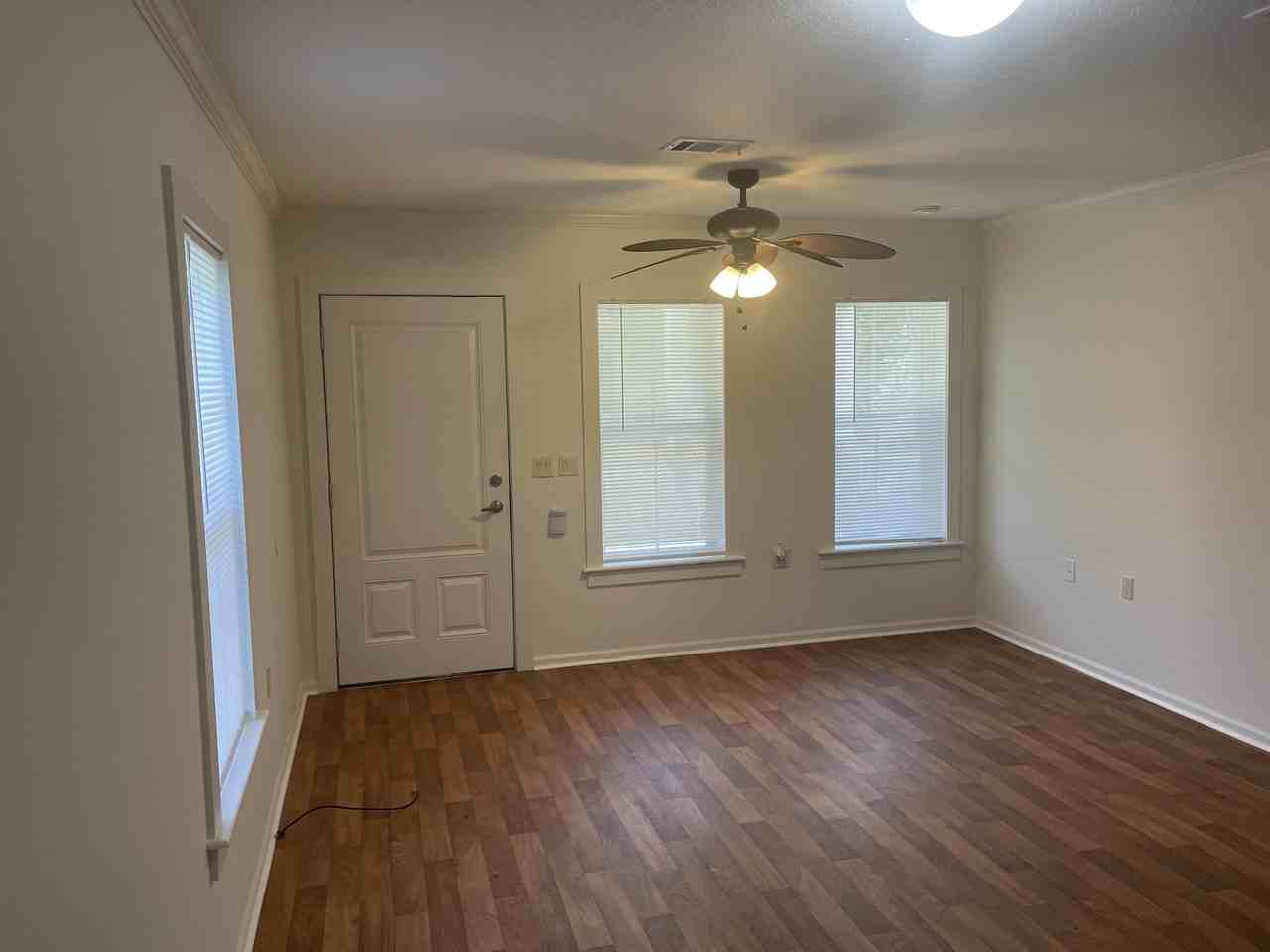 14217 Cullen St #NA - Photo 3 of 9