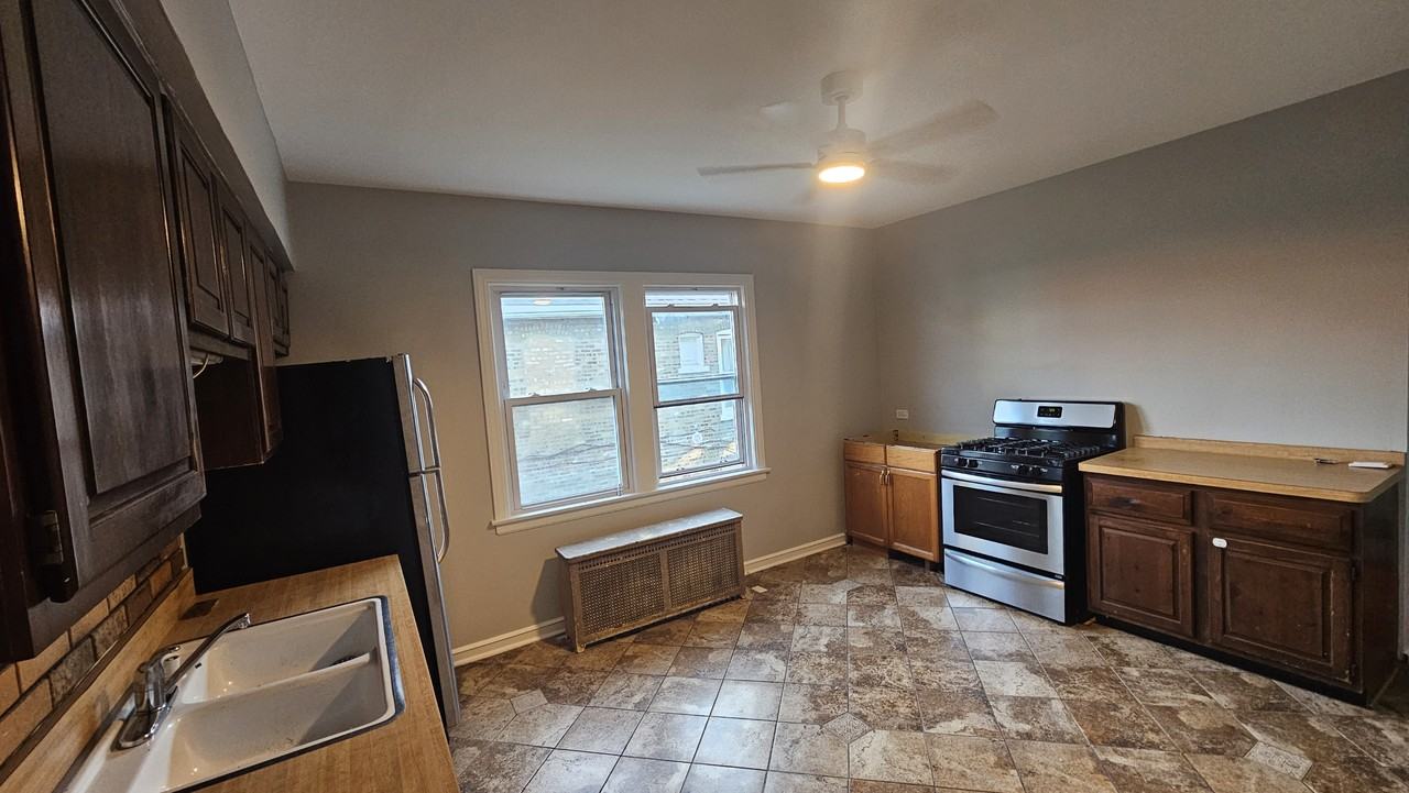 4615 S Komensky Ave #1 - Photo 5 of 9