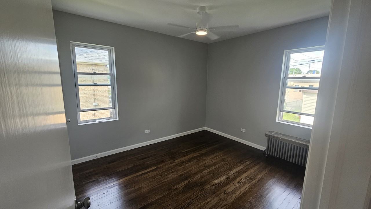 4615 S Komensky Ave #1 - Photo 6 of 9