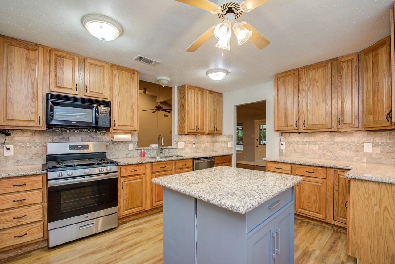 13639 Harpers Bridge Dr #NA - Photo 4 of 10