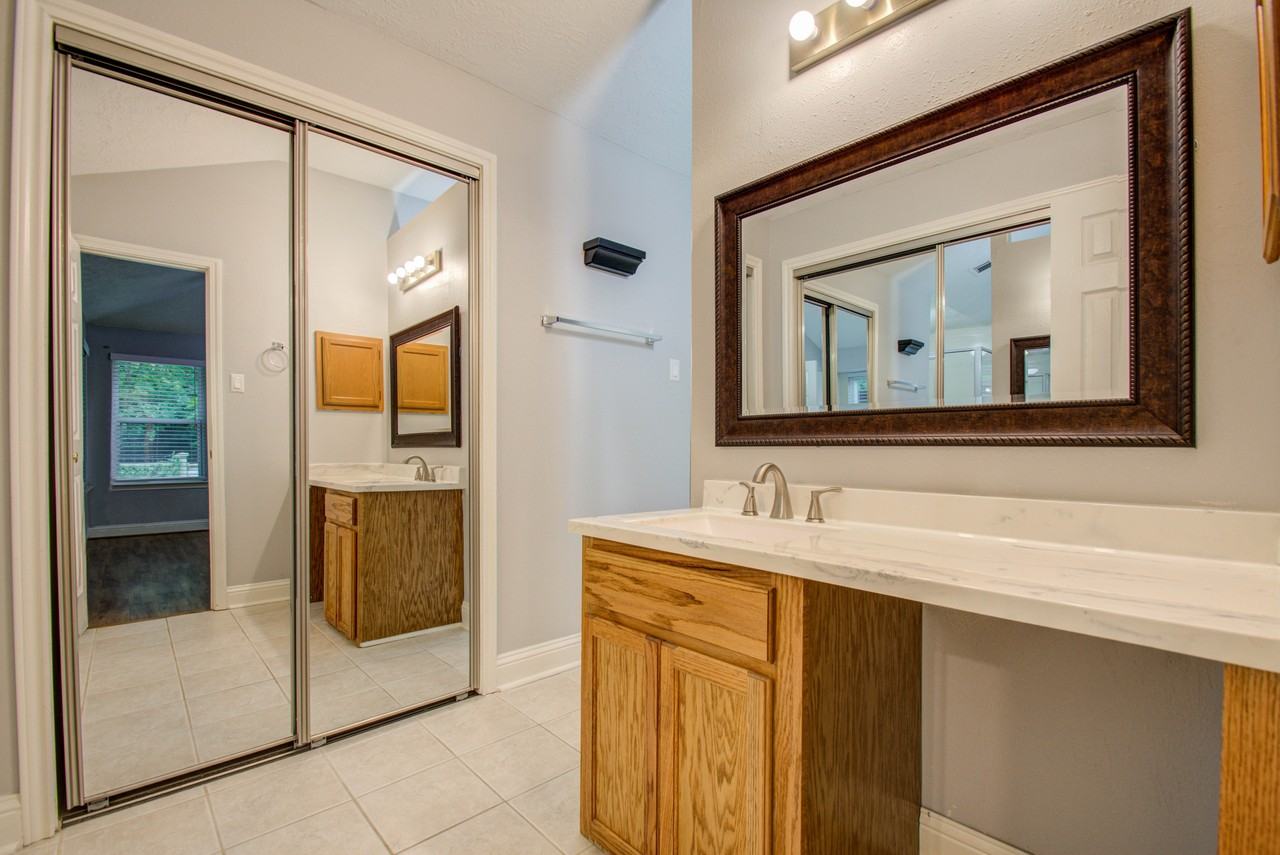 13639 Harpers Bridge Dr #NA - Photo 5 of 10