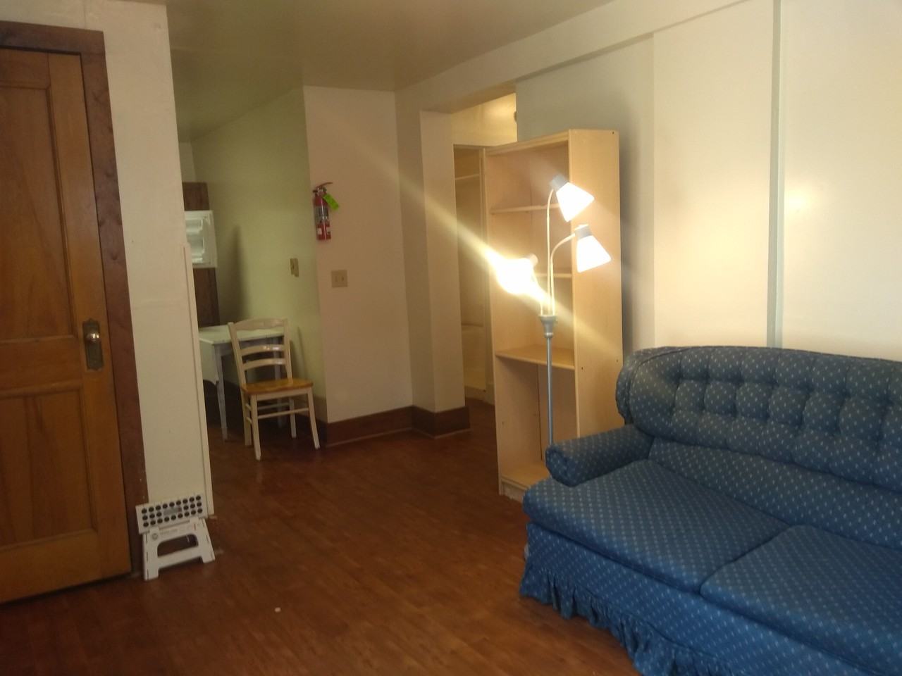 606 S Allen St #A - Photo 5 of 22