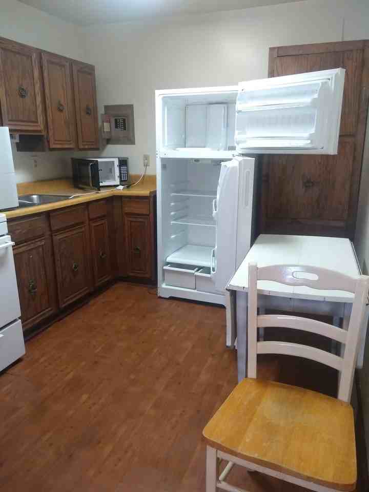606 S Allen St #A - Photo 7 of 22