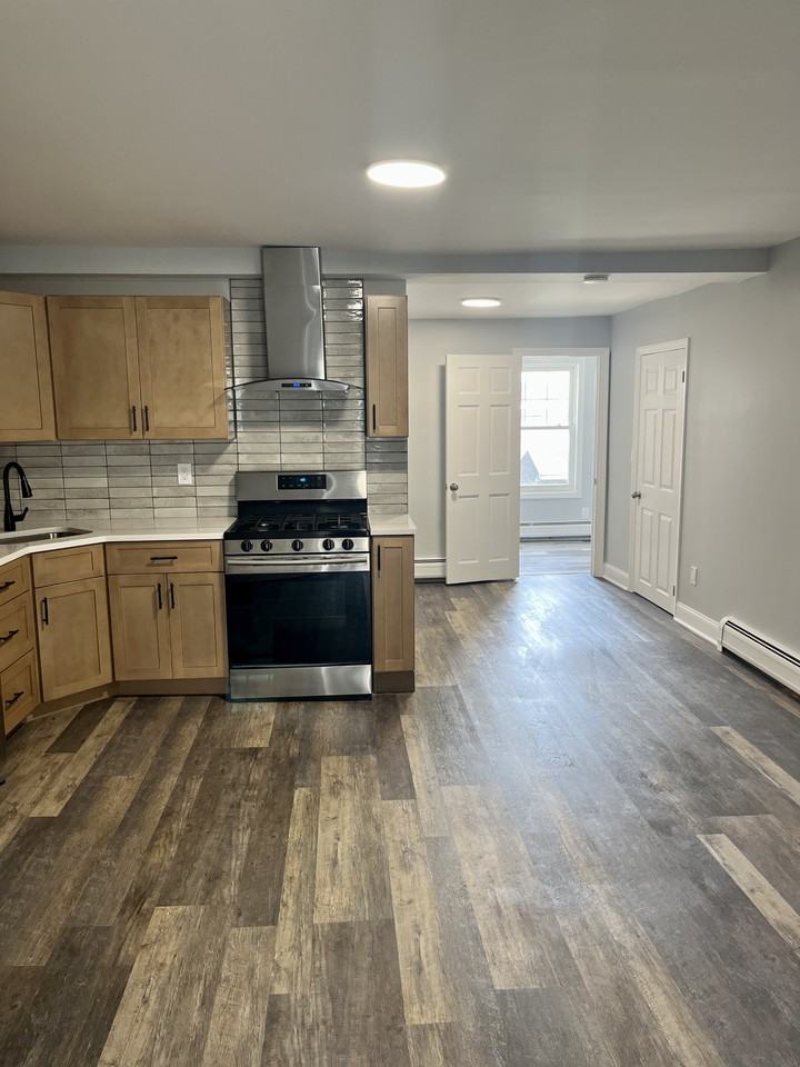 311 Lafayette St #2 - Photo 5 of 14