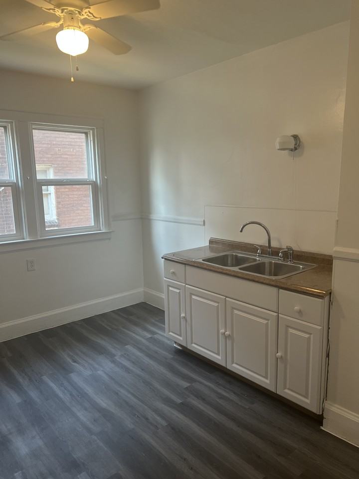 14044 Coyle St - Photo 3 of 4
