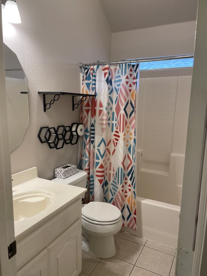 2724 Flint Rock Dr #NA - Photo 7 of 14