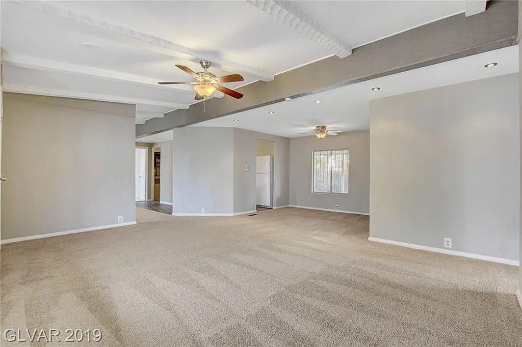 136 Sir Thomas Dr #NA - Photo 4 of 14