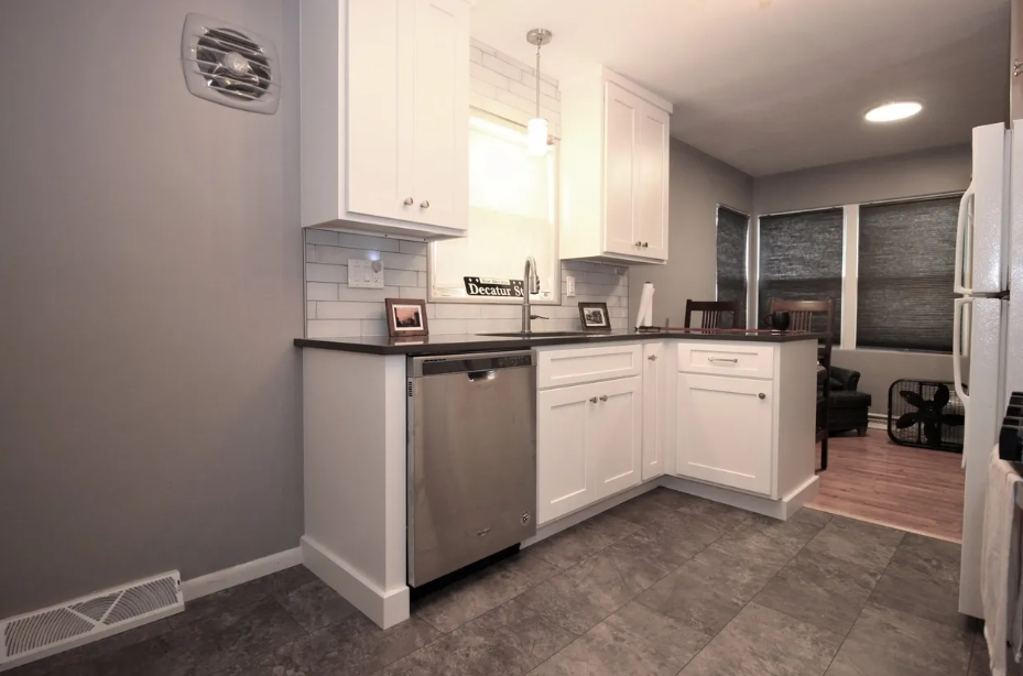 818 W College Ave #NA - Photo 7 of 17