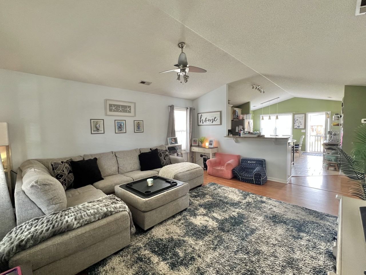 522 Foxfield Ct #NA - Photo 6 of 16