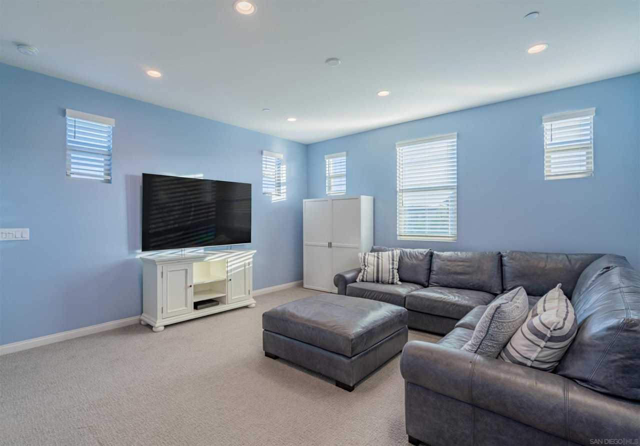 16029 Veridian Cir #16029 - Photo 5 of 19