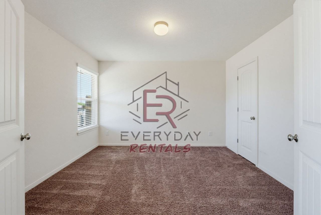 6705 Black Springs Dr - Photo 5 of 17