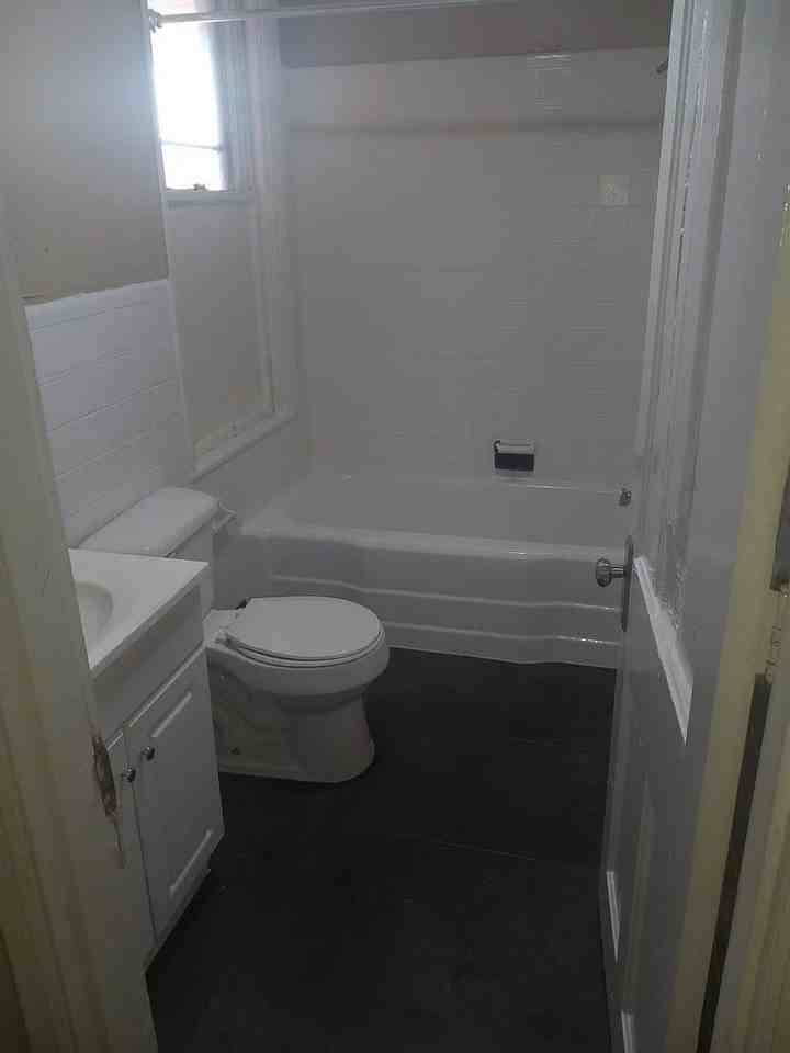 105/107 W Louther Street - Photo 4 of 11