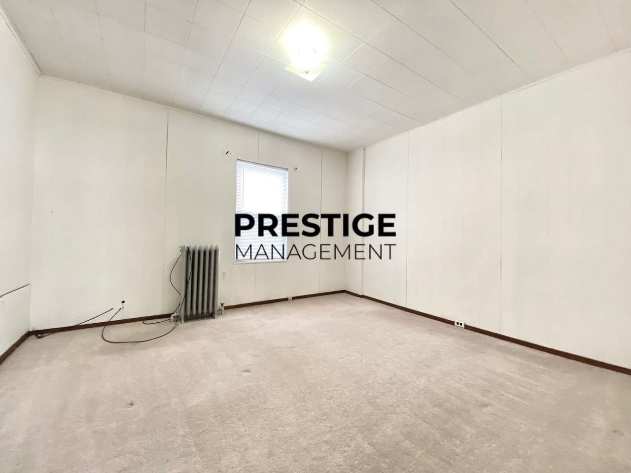 1113 Benedict Ave - Photo 7 of 8