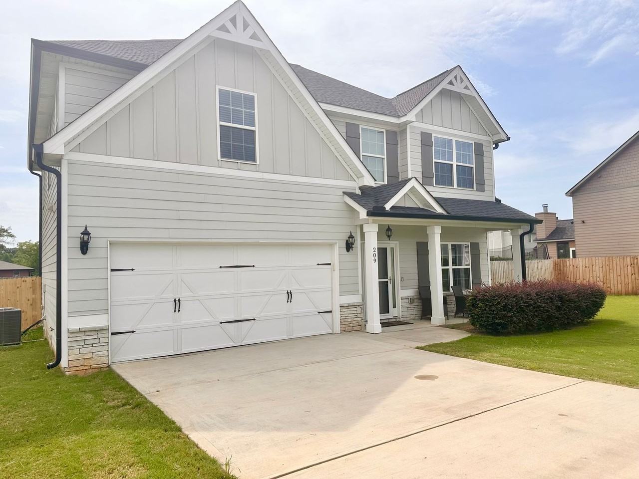 209 Adirondac Way - Photo 2 of 26