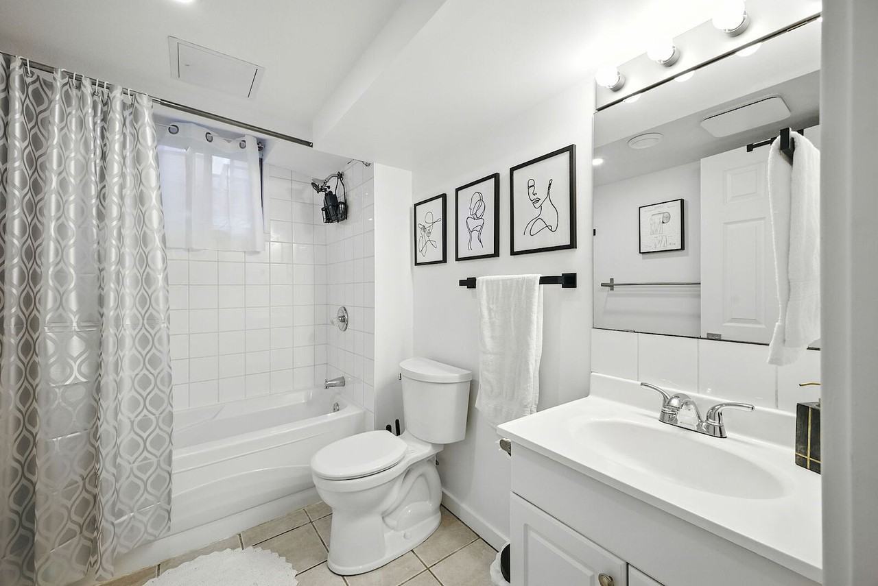3712 15 St Sw - Photo 4 of 25
