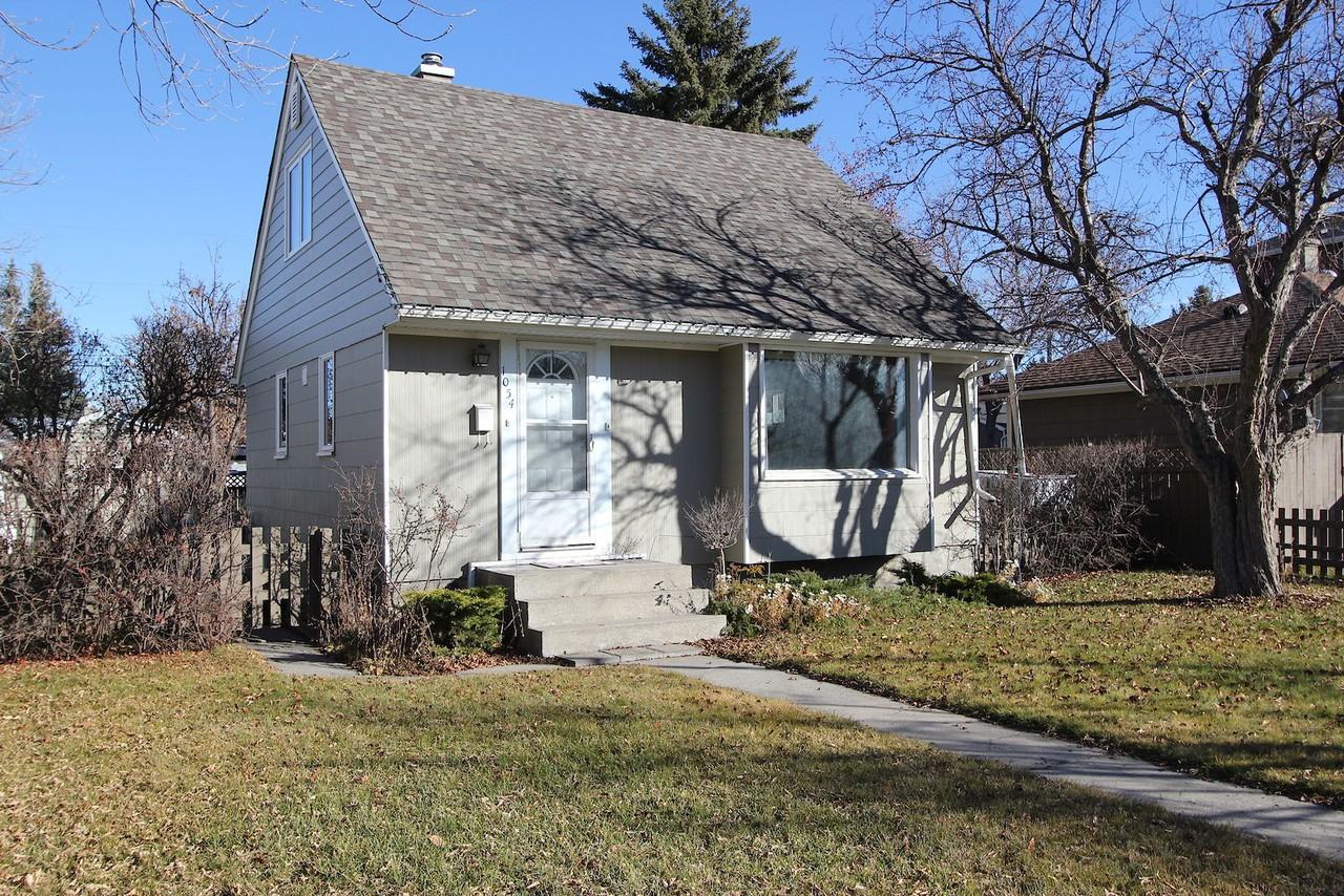 1054 Regal Cres Ne - Photo 2 of 31