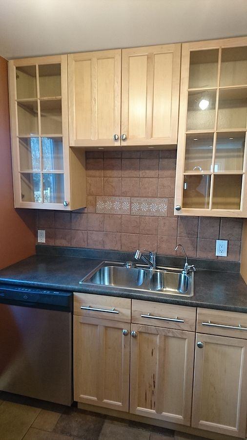 1054 Regal Cres Ne - Photo 7 of 31