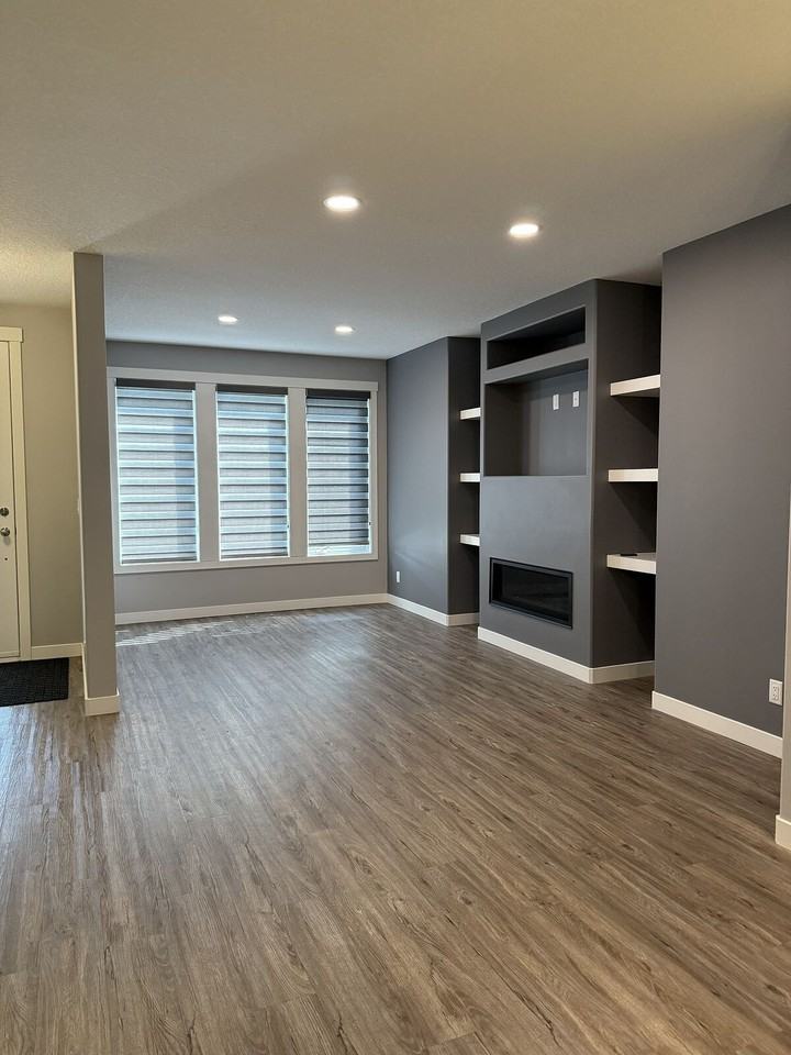 8540 89 St Nw - Photo 3 of 24